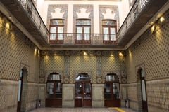 Interior de la casa morisca neomudéjar que sirve al Congreso del Estado de Puebla