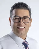 Retrato oficial de Néstor Camarillo Medina